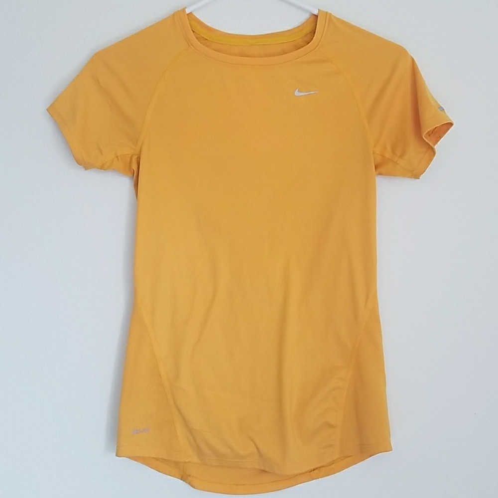 Nike dri fit t-shirt